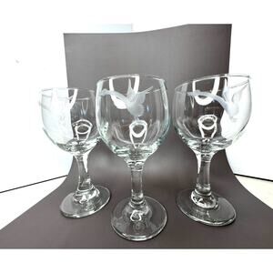 Etched Goose 7-Ounce Wine Glass Set of 3 Unmarked